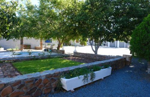 Victoria West House | The Hudson Guesthouse & Suites