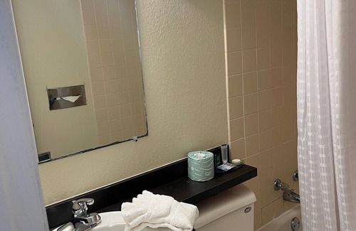 Morris Hotel | The Hudson Inn