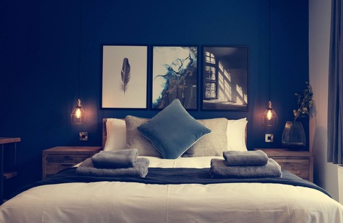 Ambergate Bed & Breakfast | The Hurt Arms