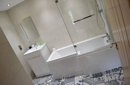 Ambergate Bed & Breakfast | The Hurt Arms