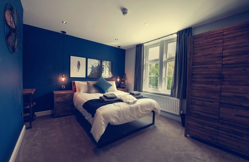 Ambergate Bed & Breakfast | The Hurt Arms