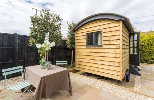Chipping Campden Cabin | The Hut – Central Chipping Campden