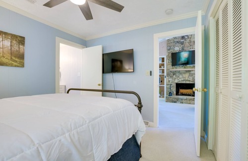 Semora House | 'The Hycove' Hyco Lake Getaway w/Boat Dock!