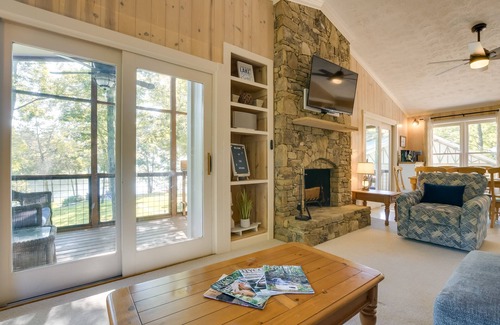 Semora House | 'The Hycove' Hyco Lake Getaway w/Boat Dock!