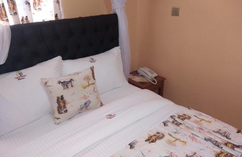 Kisumu Resort | The Hydeout Riviera