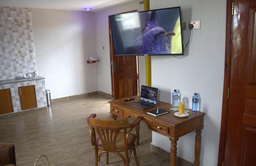 Kisumu Resort | The Hydeout Riviera