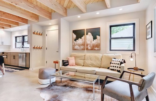 North College Park House | The Hygge Haven | Sleeps 4 | Convenient Location
