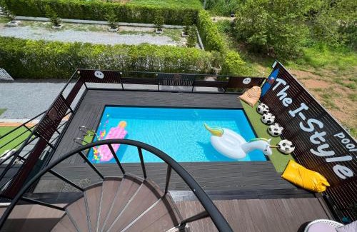 Sattahip House | The I-style pool villa