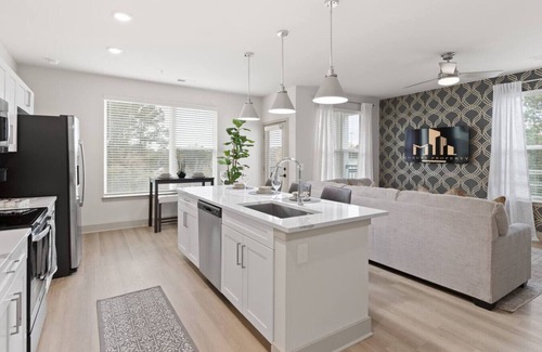 East Raleigh Apartment | The Icon 5 Min From Downtown