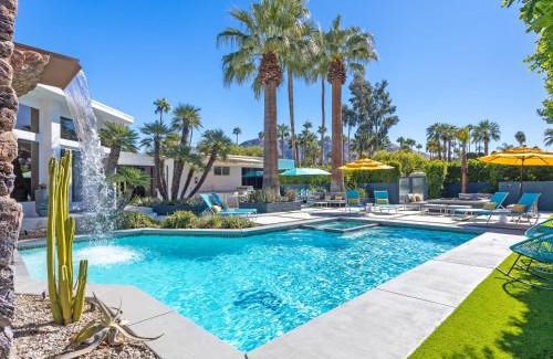 Palm Springs House | The Icon at Indian Canyons