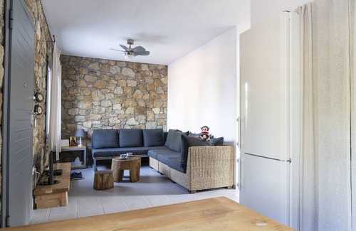 Sithonia House | The Ideal Secluded Retreat
