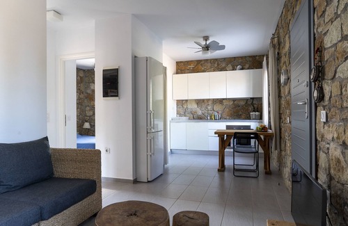Sithonia House | The Ideal Secluded Retreat