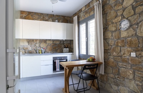 Sithonia House | The Ideal Secluded Retreat