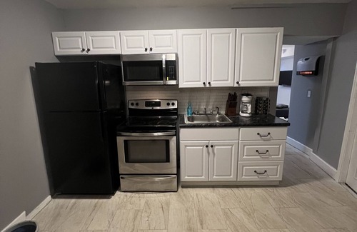 Lincoln Apartment | The “IN-LAW” lakefront apartment @ Sunset Estates
