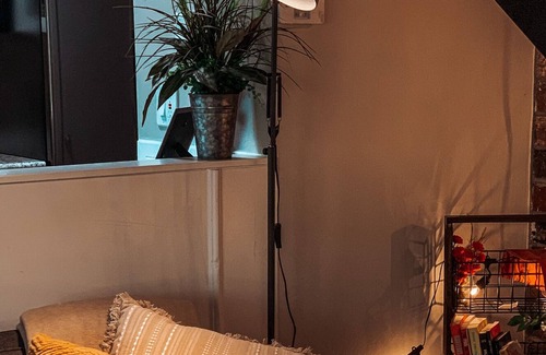 Vacaville Condo | The Industrial Cozy Nook - Hub for Family Fun