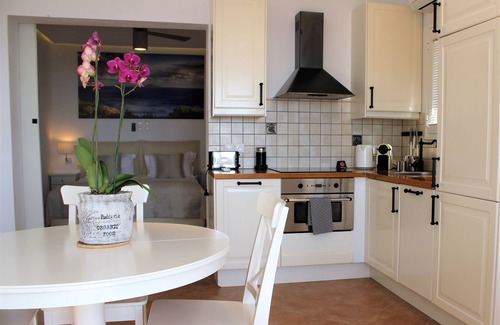 Votsi House | The Infinity 180 Luxury Suites - Adults Only