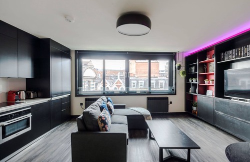 Soho Apartment | The Influencer Suite - Soho - by Frankie Says