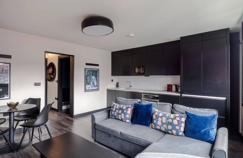 Soho Apartment | The Influencer Suite - Soho - by Frankie Says