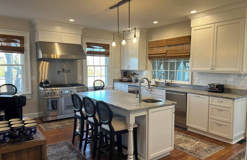 Warrenton House | The Inn at Black Horse Manor - located in the midst of Horse Country Virginia