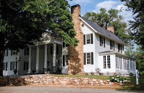 Warrenton House | The Inn at Black Horse Manor - located in the midst of Horse Country Virginia