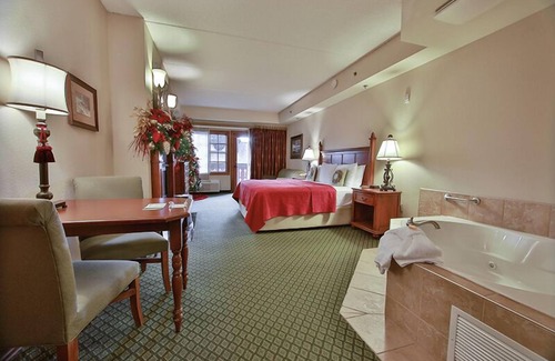 Pigeon Forge Hotel | The Inn at Christmas Place