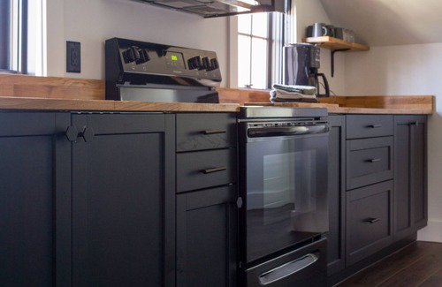 Portsmouth Apartment | THE INN Downtown - Penthouse Studio Apartment