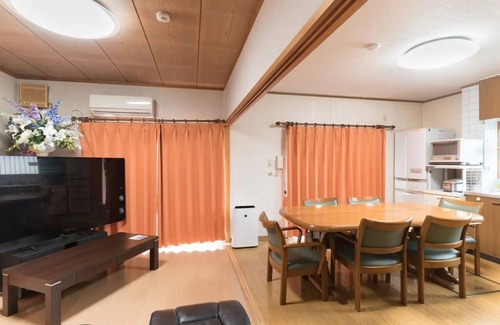 Tokushima House | The inn is Goodrich where you can karaoke on a bi/Tokushima Tokushima