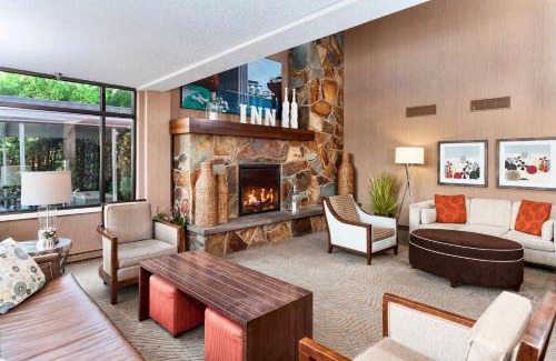 Canal Park Hotel | The Inn on Lake Superior