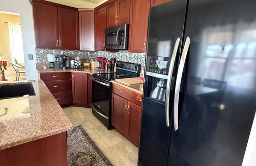Atchison County House | The Inn on Main Fairfax - 4 bedroom, 4.5 bed house with 100 year old charm