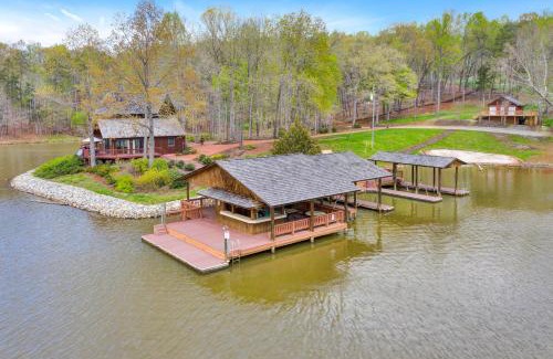 Moneta House | The Inner Banks