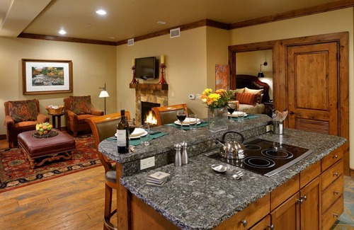 West End Apartment | The Innsbruck Aspen by Frias