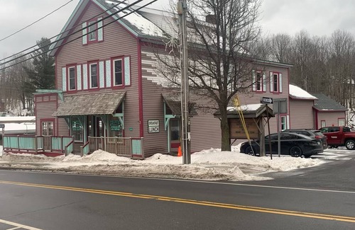 Tannersville Apartment | The Innwoods - One Bedroom Apartment