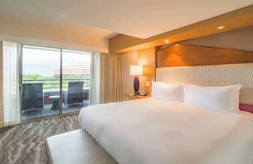 Englewood Resort | The Inverness Denver, a Hilton Golf & Spa Resort