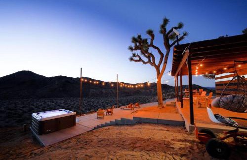 Landers House | The Invisible Wind Cabin- Joshua Tree Amazing View