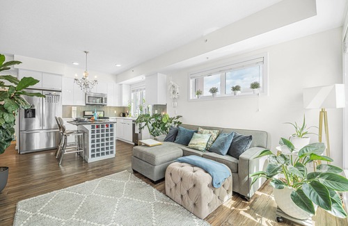 Mission District Condo | The Iris DT Condo with AC in Mission