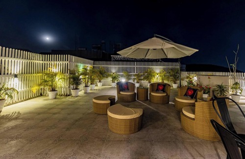 Bullawala Apartment | The Iron Throne A Bespoke ‘got' Theme Penthouse