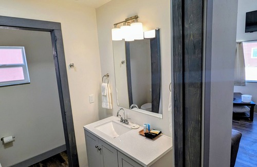Garden City Hotel | The IronHorse Inn