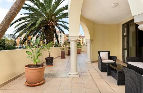 Century City Apartment | The Island Club Luxury Apartments