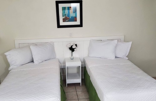 Nassau Hotel | The Island Garden Hotel