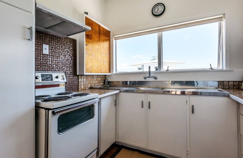 Oneroa Cottage | The Island Gem - Oneroa Holiday Home