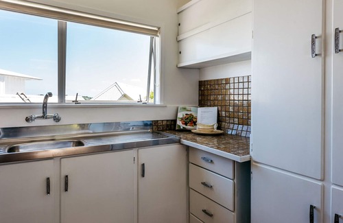 Oneroa Cottage | The Island Gem - Oneroa Holiday Home
