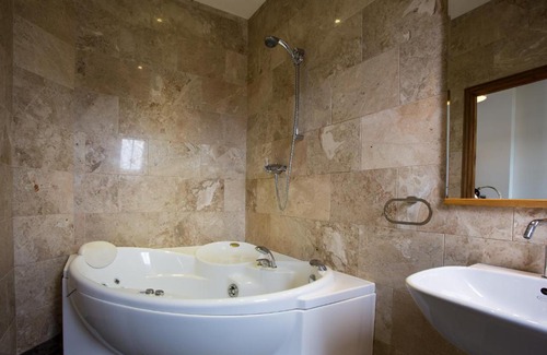 Laphroaig Hotel | The Islay Hotel