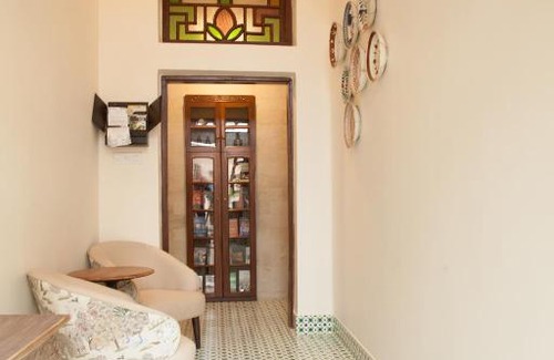 Ballygunge Bed & Breakfast | The Ivy House