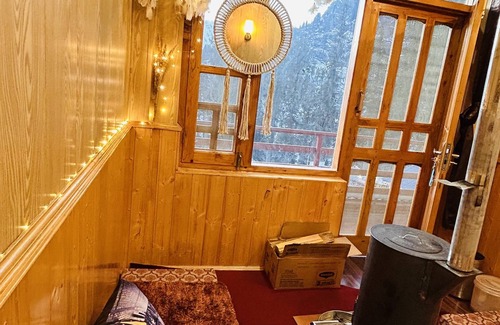 Manali Villa | The Ivy Mansion Sethan