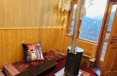 Manali Villa | The Ivy Mansion Sethan