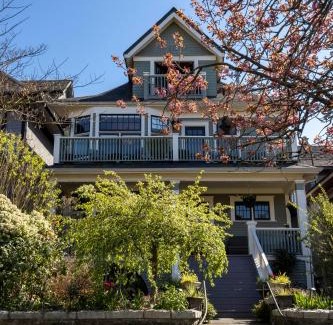 Grandview-Woodland House | The Ivy on Parker Guest House