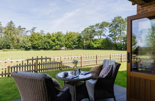 Penwood Hotel | The Jack Russell