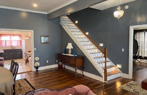 Gamaliel House | The Jackson House of Gamaliel