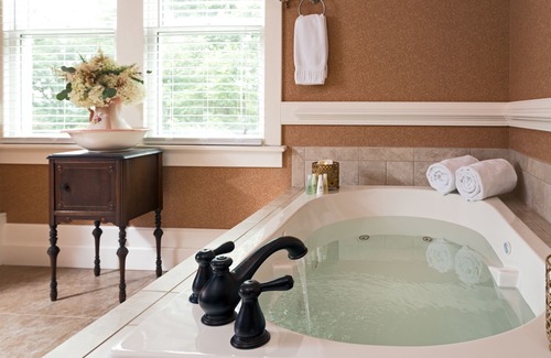 New Castle House | The Jacqueline House of Wilmington