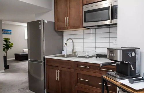 Airdrie Apartment | The Jade Place